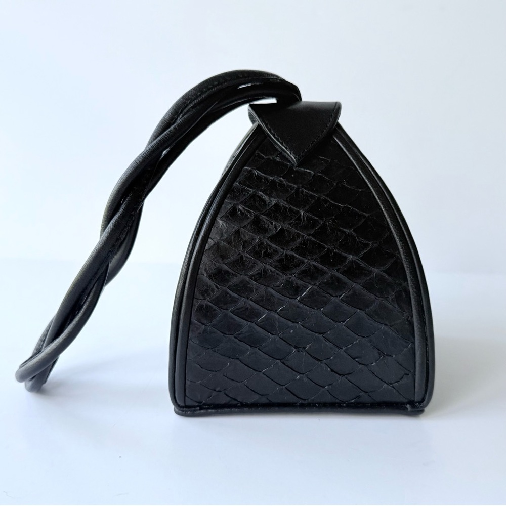 Vintage Sculptural Black Pyramid Exotic Fish Leather Box Handbag / Swing Clutch - Picture 2 of 14